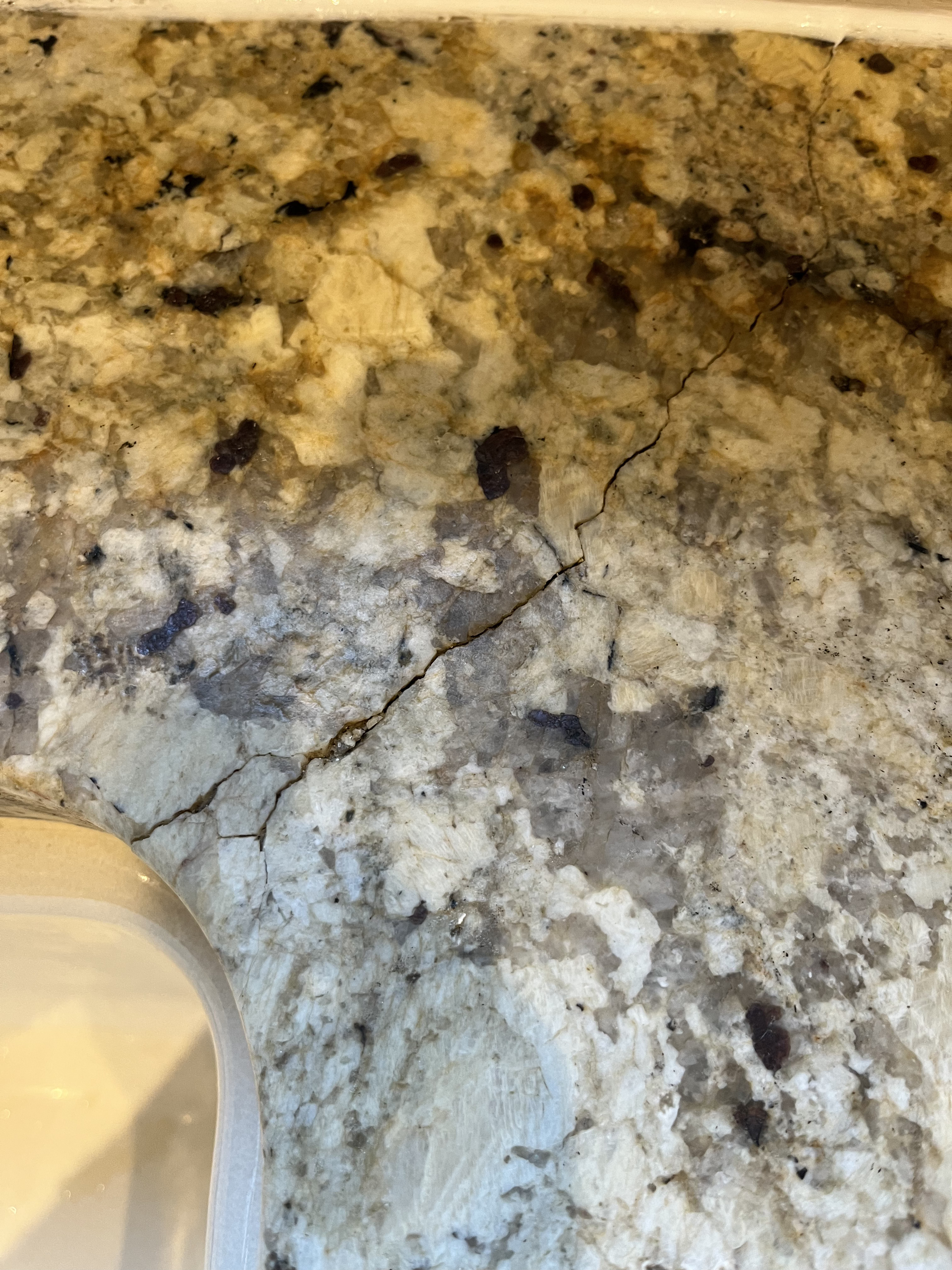 Repair Project #4 - Before Repair - Toronto Furniture Restoration 多伦多家具修复 - 美家修复